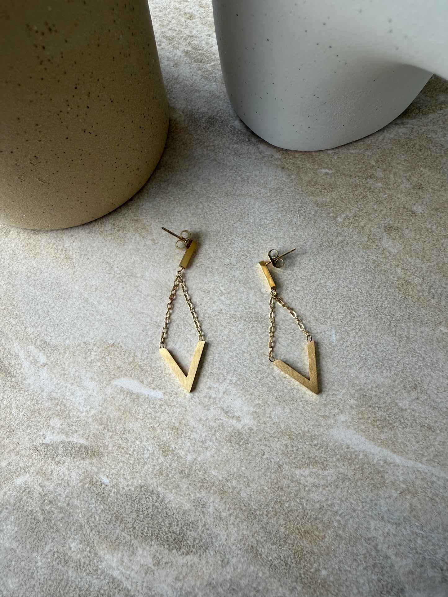Kōrama V Gold Earrings - Tahana Jewellery