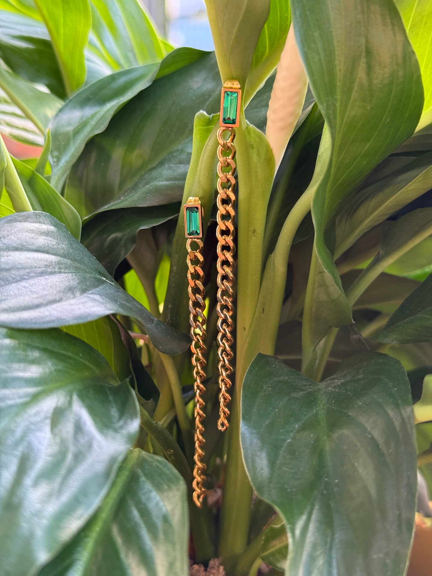 Kōura Kākāriki Gold Earrings - Tahana Jewellery