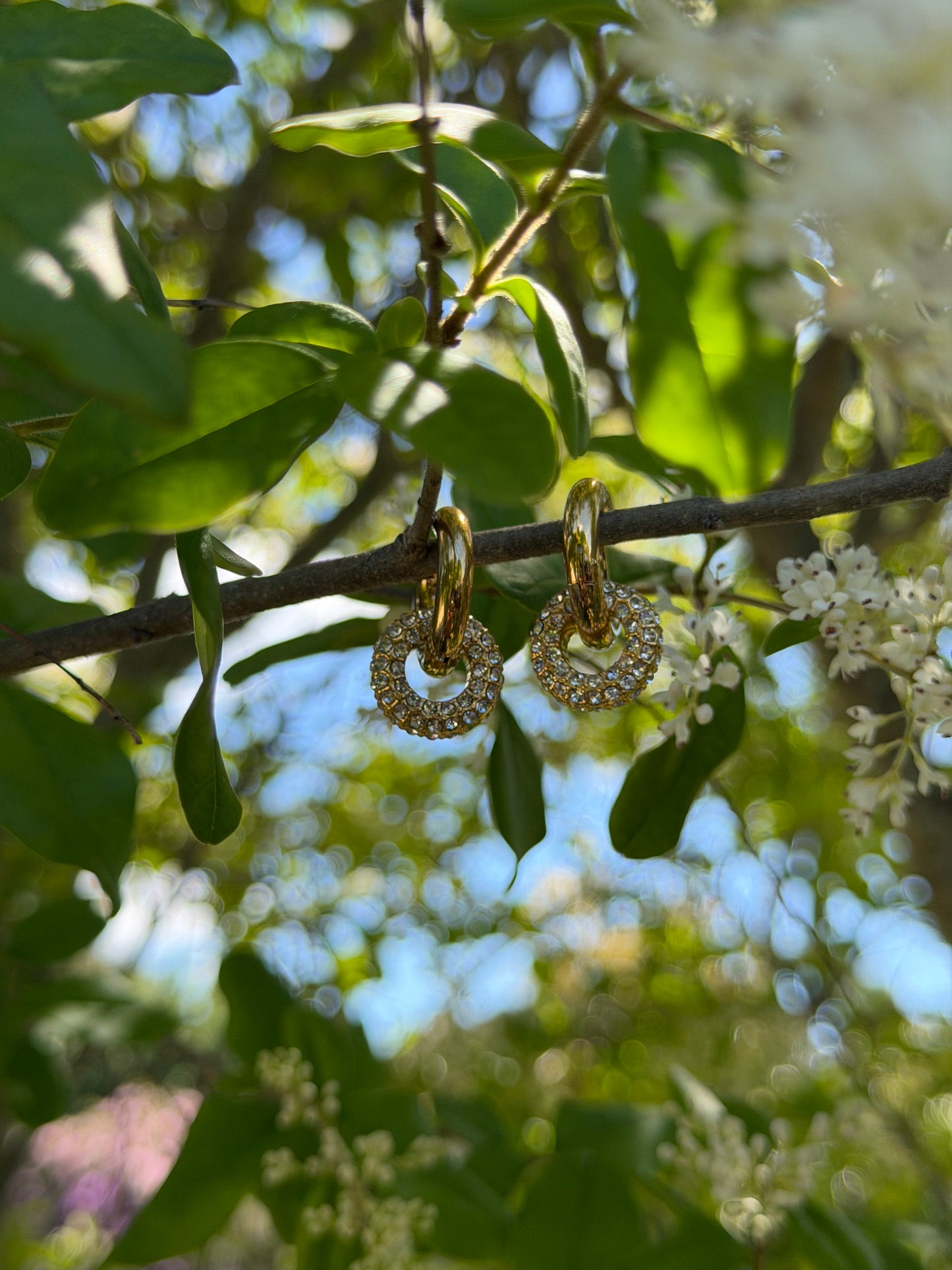 Mārama Aio Gold Earrings