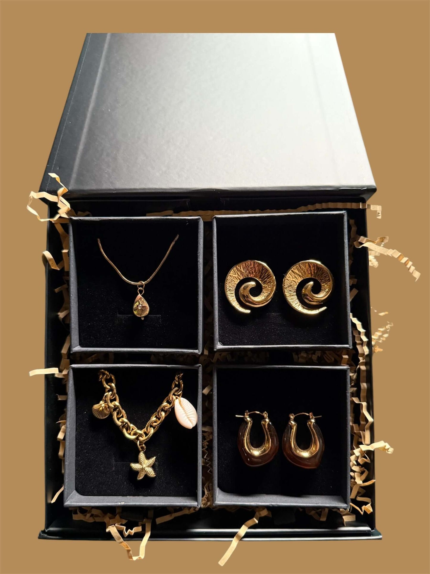 Ngā Ripo o te Moana Gold Bundle - Limited Edition - Tahana Jewellery #